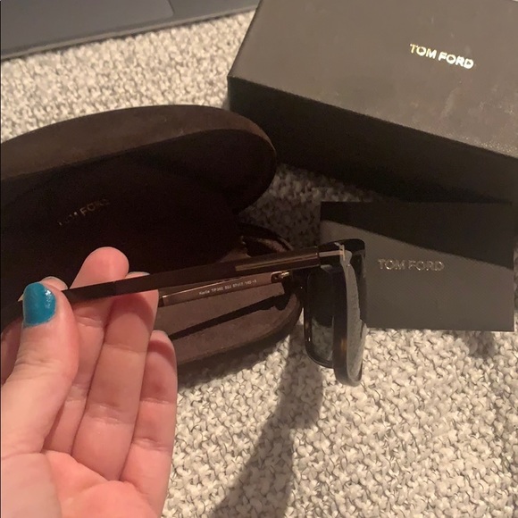 Tom ford sunglasses - Picture 3 of 5